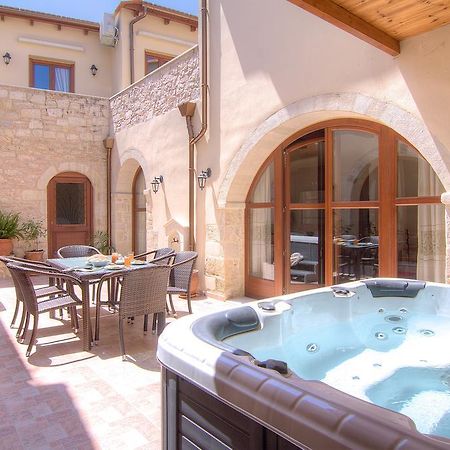 Askoutsi Manor, A Natural Tranquil Retreat, By Thinkvilla Agios Ioannis  Exterior photo