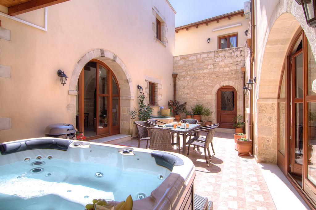 Askoutsi Manor, A Natural Tranquil Retreat, By Thinkvilla Agios Ioannis  Exterior photo